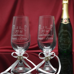  (K31) Kieliszki do szampana z Twoim grawerem, o pojemności 180 ml