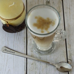  (SK22) Grawerowana szklanka do cafe latte z łyżeczką