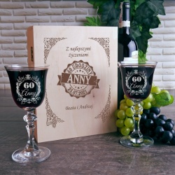  B24NK20) Skrzynka z kieliszkami do wina 150ml