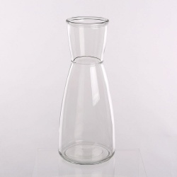  (KF502) Elegancka grawerowana szklana karafka do wody i soku