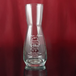  (KF502) Elegancka grawerowana szklana karafka do wody i soku